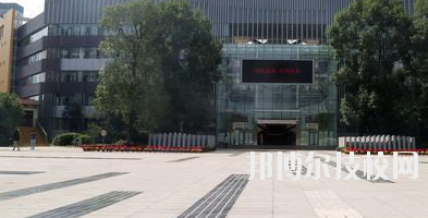 武威西牛職業(yè)技術(shù)學(xué)校2020年報(bào)名條件、招生要求、招生對(duì)象