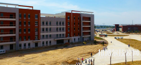 甘肅建筑材料工業(yè)學校2020年報名條件、招生要求、招生對象