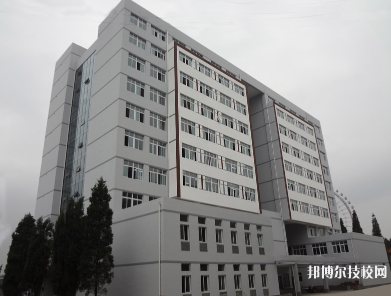 貴陽(yáng)白云職業(yè)技術(shù)學(xué)校2020年報(bào)名條件、招生要求、招生對(duì)象