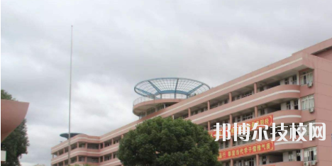 靈山第二職業(yè)技術(shù)學(xué)校2020年報(bào)名條件、招生要求、招生對(duì)象