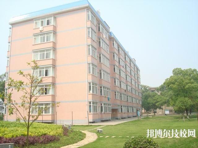 閬中機(jī)電職業(yè)學(xué)校2020年招生辦聯(lián)系電話(huà)
