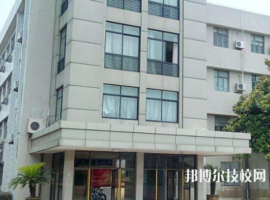 寧海高級(jí)職業(yè)技術(shù)中心學(xué)校怎么樣、好不好