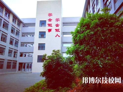 桐梓中等職業(yè)學(xué)校2020年報(bào)名條件、招生要求、招生對(duì)象