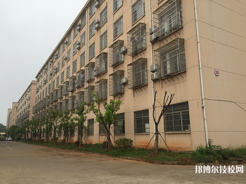 吉安信息工程學(xué)校怎么樣、好不好
