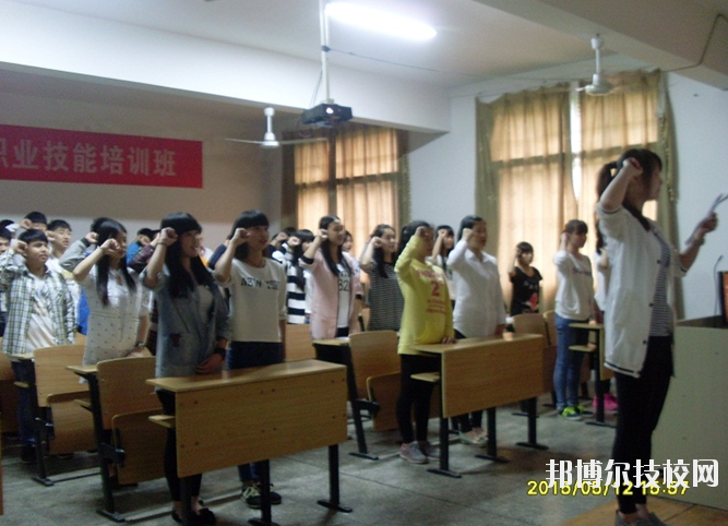 安源區(qū)職業(yè)中等專業(yè)學校2020年報名條件、招生要求、招生對象