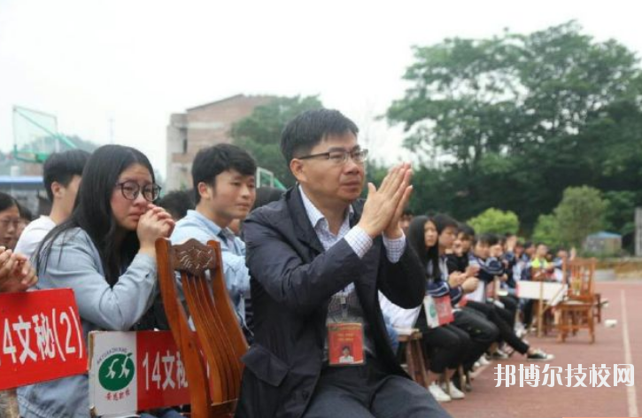 安源區(qū)職業(yè)中等專業(yè)學(xué)校怎么樣、好不好