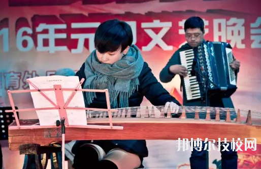 重慶萬州職業(yè)教育中心2020年報(bào)名條件、招生要求、招生對(duì)象