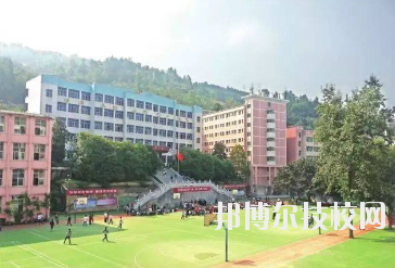重慶武隆區(qū)職業(yè)教育中心怎么樣、好不好