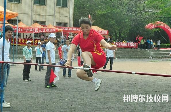 貴州化學(xué)工業(yè)學(xué)校2020年報(bào)名條件、招生要求、招生對象