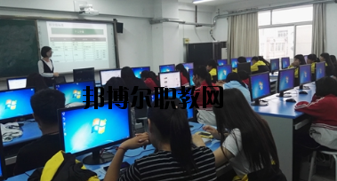 天水電子信息工程職業(yè)學(xué)校2020年學(xué)費、收費多少