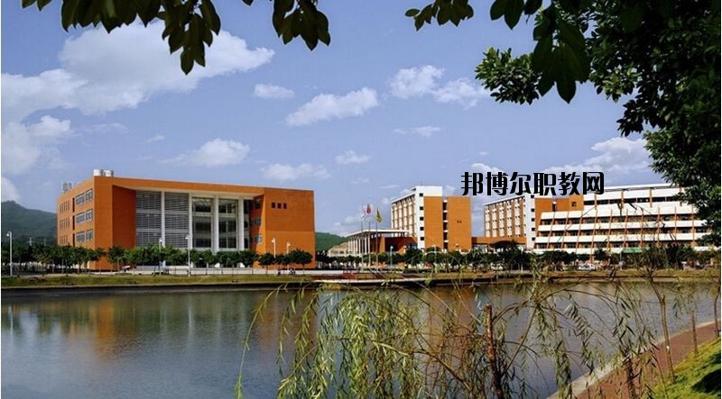 仙桃新亞電腦中等職業(yè)學(xué)校2020年報(bào)名條件、招生要求、招生對象