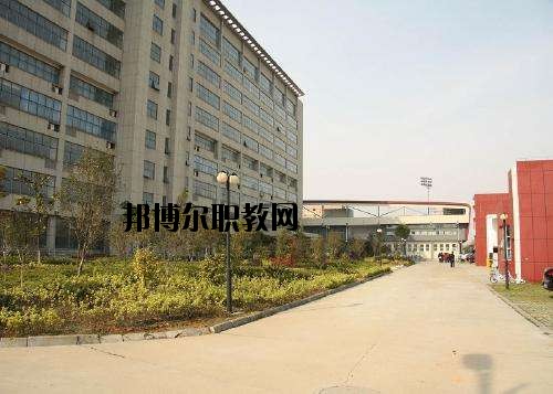九江華東電子信息學(xué)校2020年報名條件、招生要求、招生對象 
