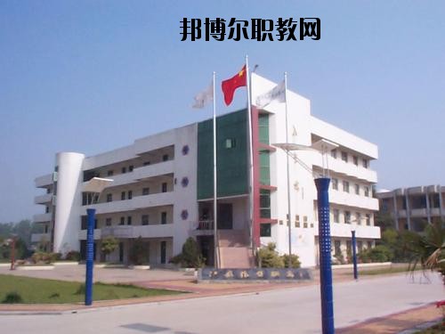昭陽區(qū)高級職業(yè)中學(xué)2020年報名條件、招生要求、招生對象