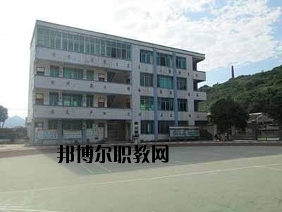 貴州羅甸中等職業(yè)學校2020年報名條件、招生要求、招生對象