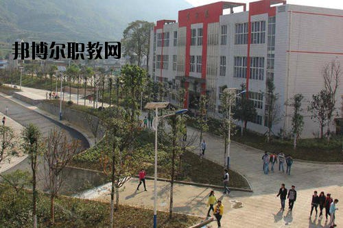 自貢市影視藝術(shù)學(xué)校2020年報(bào)名條件、招生要求、招生對象