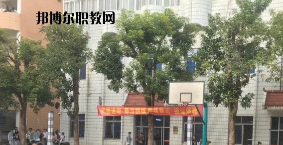廣西欽州商貿學校2020年宿舍條件 