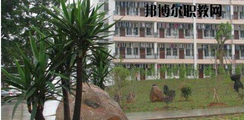 靈山職業(yè)技術(shù)學校怎么樣、好不好
