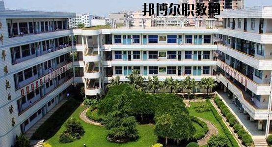 龍港第二職業(yè)學校怎么樣，好不好