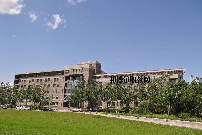 恩施中等職業(yè)技術(shù)學(xué)校2020年報(bào)名條件、招生要求、招生對(duì)象