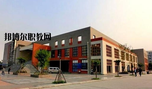 貴陽市經(jīng)濟(jì)貿(mào)易中等專業(yè)學(xué)校2020年報名條件、招生要求、招生對象