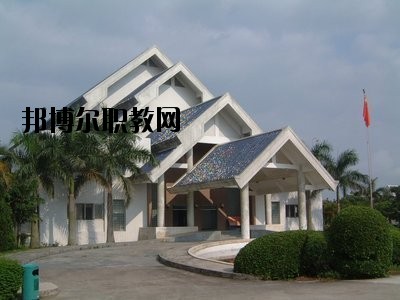 曲靖羅平職業(yè)技術(shù)學(xué)校怎么樣、好不好
