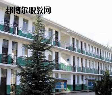 雙柏縣職業(yè)高級(jí)中學(xué)2020年報(bào)名條件、招生要求、招生對象