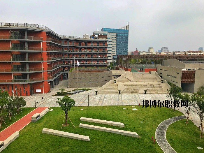 德清縣職業(yè)中等學校怎么樣，好不好
