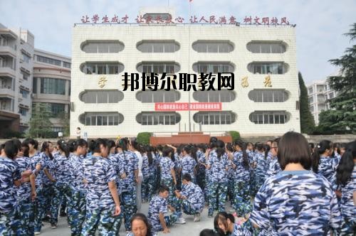 隆昌幼兒師范學(xué)校2020年報(bào)名條件、招生要求、招生對(duì)象