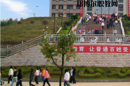 廣西質(zhì)量技術(shù)工程學(xué)校2020年報(bào)名條件、招生要求、招生對(duì)象