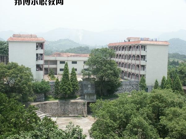 萍鄉(xiāng)電子工業(yè)學校2020年報名條件、招生要求、招生對象