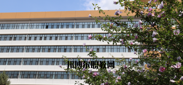 甘肅工業(yè)技師學(xué)院怎么樣、好不好
