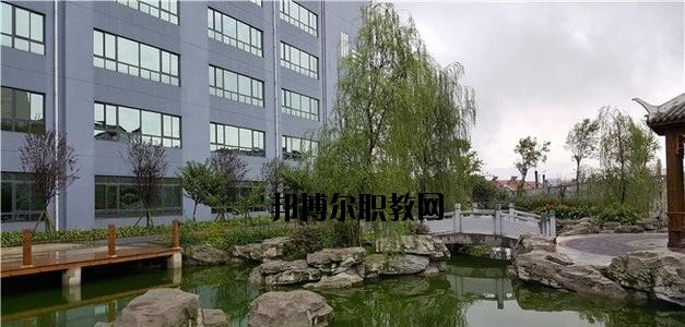 息烽縣職業(yè)技術(shù)學校2020年報名條件、招生要求