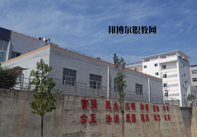 彭山縣職業(yè)高級(jí)中學(xué)校2020年報(bào)名條件、招生要求、招生對(duì)象