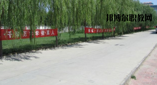 蘭州航空工業(yè)技工學校網站網址