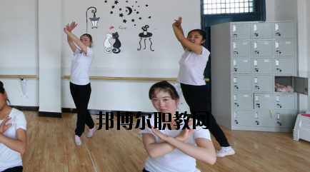 武威勞動(dòng)服務(wù)技工學(xué)校2020年學(xué)費(fèi)、收費(fèi)多少