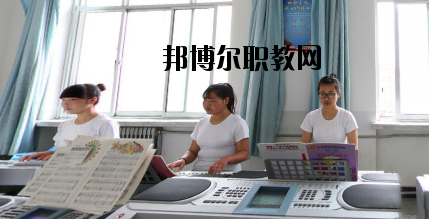 武威勞動(dòng)服務(wù)技工學(xué)校2020年報(bào)名條件、招生要求、招生對(duì)象