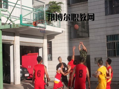新平縣職業(yè)高級中學怎么樣、好不好