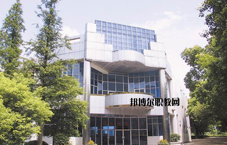 江西民政學(xué)校2020年報名條件、招生要求、招生對象