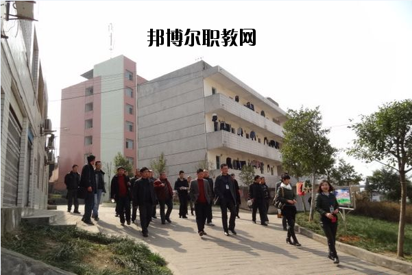 古藺縣大村職業(yè)中學(xué)校2020年報名條件、招生要求、招生對象
