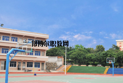 東莞汽車技術(shù)學(xué)校2020年報(bào)名條件、招生要求、招生對象