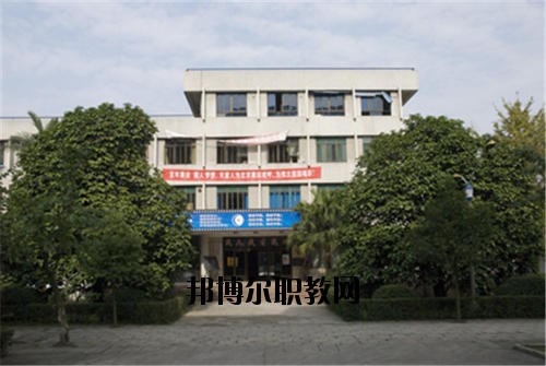 四川瀘州天星影視藝術(shù)學(xué)校2020年報(bào)名條件、招生要求、招生對(duì)象