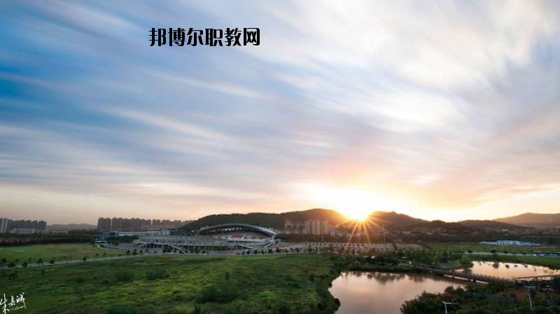 武穴財貿(mào)中等專業(yè)學校怎么樣、好不好