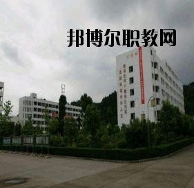 遂寧應(yīng)用高級技工學(xué)校2020年報名條件、招生要求、招生對象