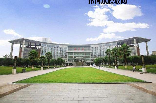 麻城順河高級職業(yè)中學(xué)2020年報名條件、招生要求、招生對象