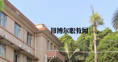 廣西工貿(mào)職業(yè)技術(shù)學(xué)校怎么樣、好不好