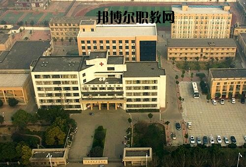 河南醫(yī)藥衛(wèi)生學校怎么樣、好不好