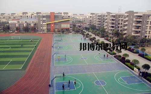 成都機(jī)電工程學(xué)校2020年報(bào)名條件、招生要求、招生對象