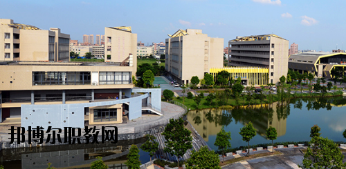 東莞理工學(xué)校2020年報(bào)名條件、招生要求、招生對(duì)象
