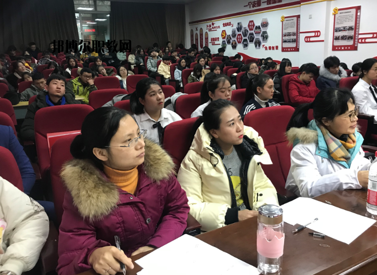 南昌衛(wèi)生學校2020年招生辦聯(lián)系電話
