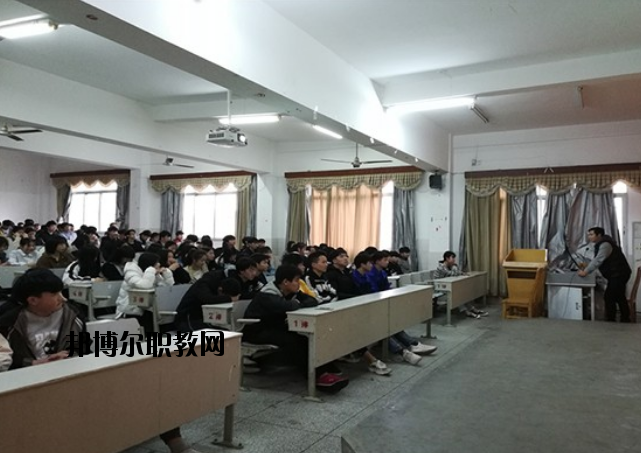 寧都縣科技職業(yè)學(xué)校2020年報名條件、招生要求、招生對象 